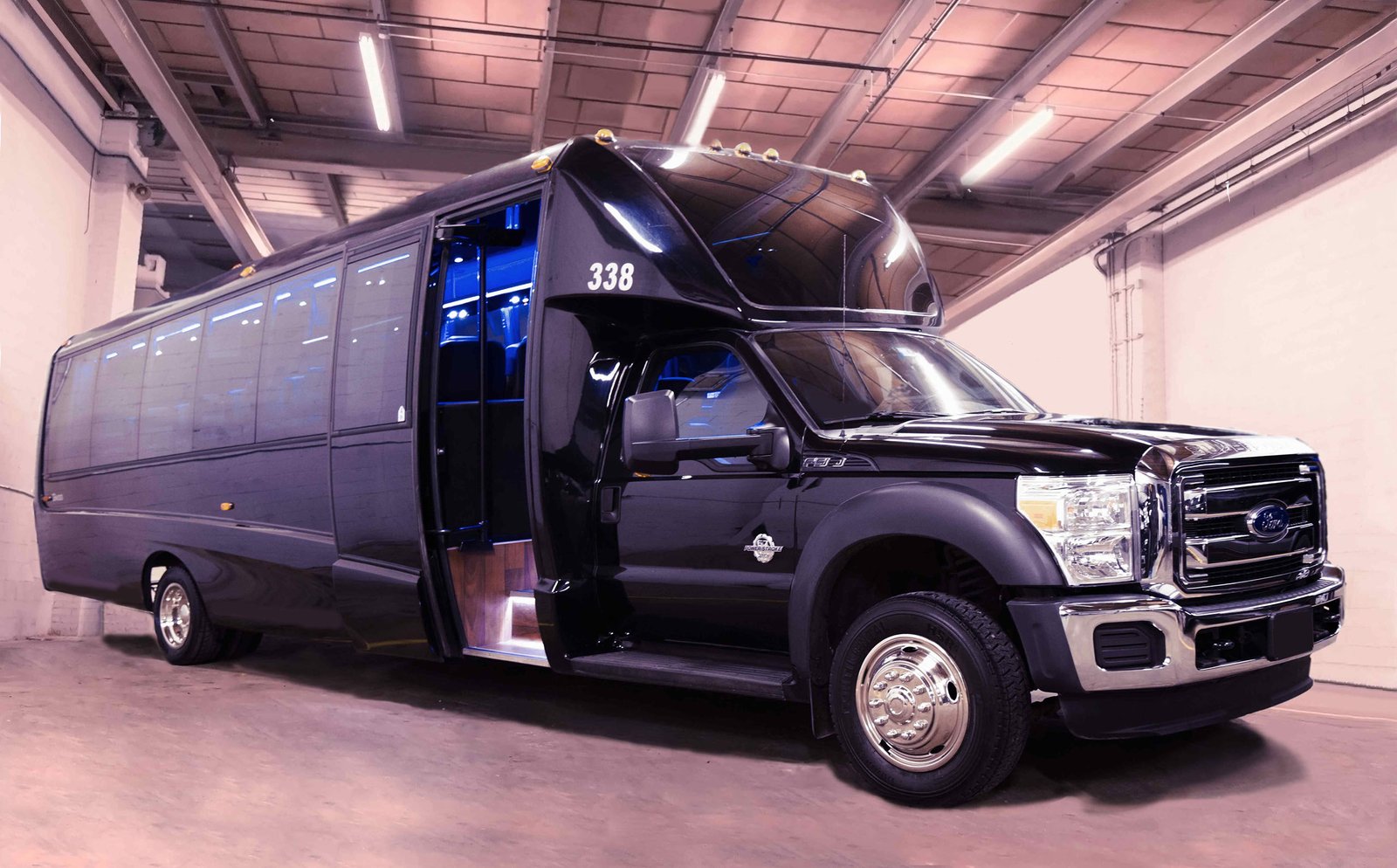 Transorlando provide yellow cab luxury sedan suv suburban maxi van and mini bus at mco airport from or to any city in Florida.